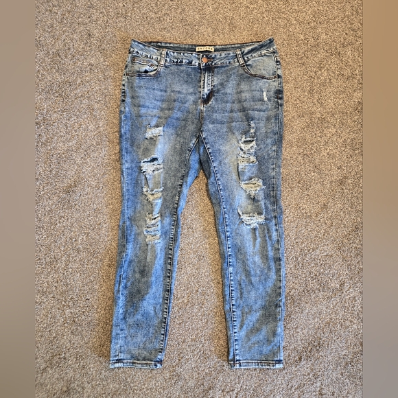 Encore stretchy distressed denim skinny jeans size 16 in great condition - Picture 1 of 6
